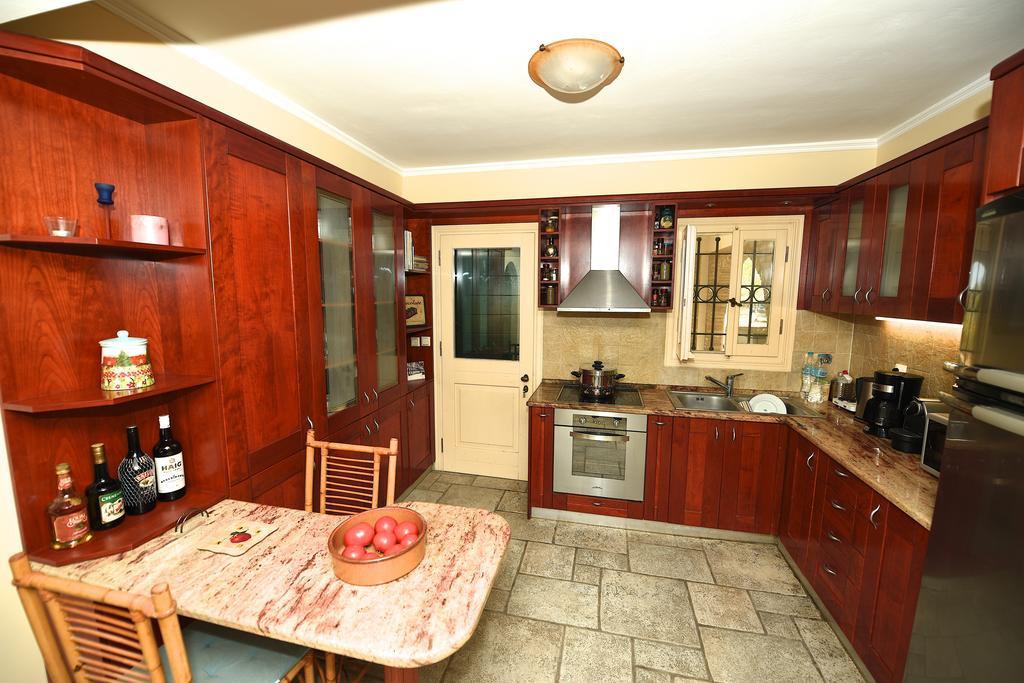 Antonia Beachfront Villa Lefkimmi  Exterior foto
