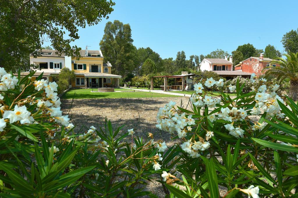 Antonia Beachfront Villa Lefkimmi  Exterior foto